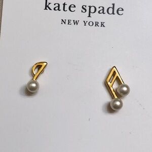 Kate Spade Gold Tone Hit The Town Music Note Mismatch Stud Earrings NWT & Bag